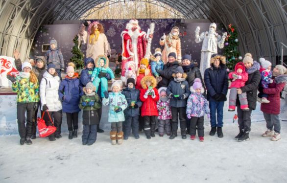 Гости Детского парка стали участниками театрализованного представления Гости Детского парка стали участниками театрализованного представления