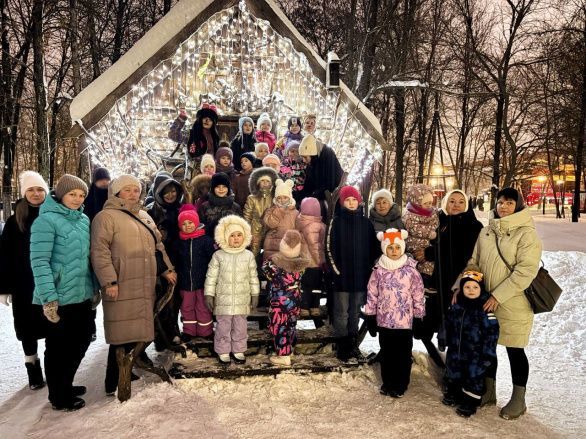 Новогодние забавы у Бабушки Яги 