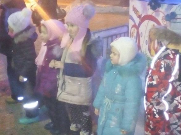 «Чудеса у новогодней елки»