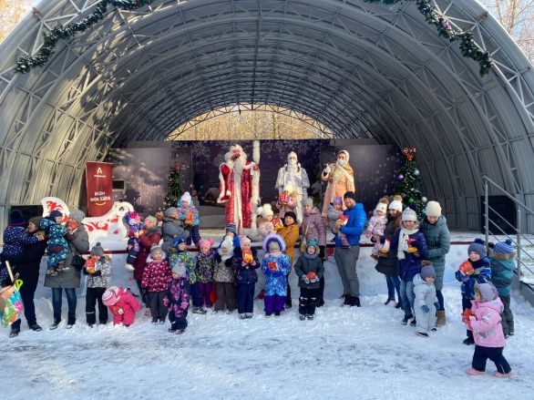 В Детском парке состоялось новогоднее театрализованное представление
