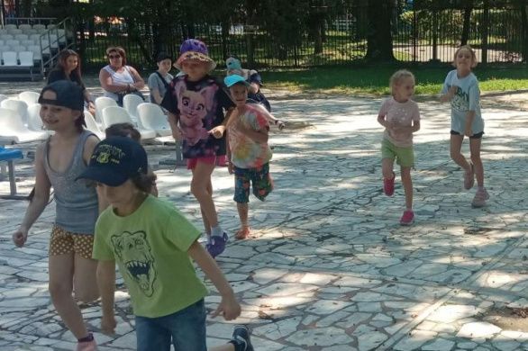 "Веселиться нам не лень" "Веселиться нам не лень"