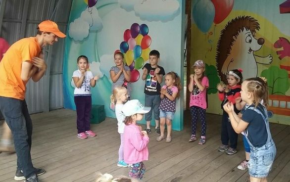 "Зажигает детвора" "Зажигает детвора"