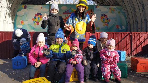 В Детском парке прошел День шуршания осенними листьями