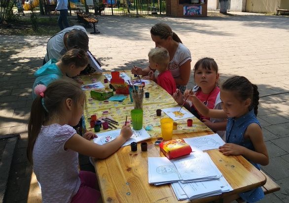 Занятия по росписи "городец" Занятия по росписи "городец"