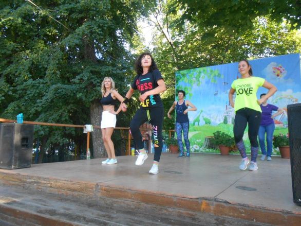 "Фитнес направление "ZUMBA"