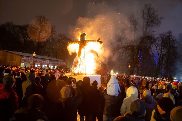 "Широкая Масленица" в парке Белинского