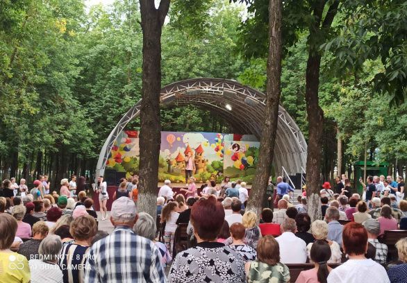 В Детском парке вечер и прошёл музыкально и душевно