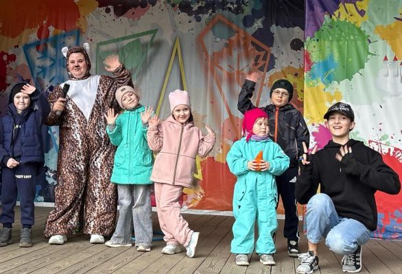 В Детском парке всегда весело даже в плохую погоду