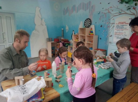 Объемная аппликация " Паровоз " Объемная аппликация " Паровоз "