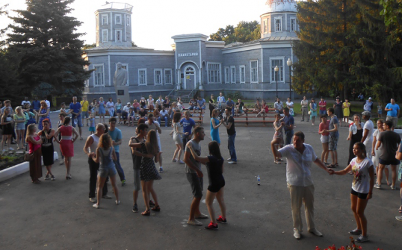 В течение всего лета В течение всего лета