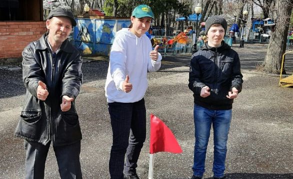 "Пусть всегда будет солнце"