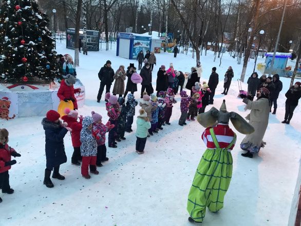 Новогодние забавы "В гостях у Бабы Яги"
