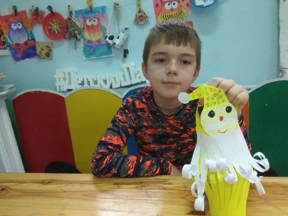 "Новогодняя игрушка на елку" "Новогодняя игрушка на елку"