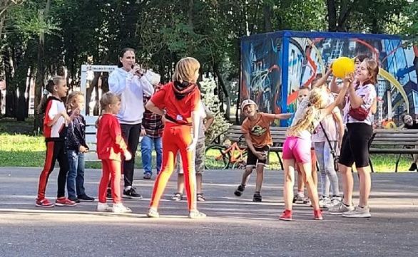 "Замечательный мир вокруг нас"