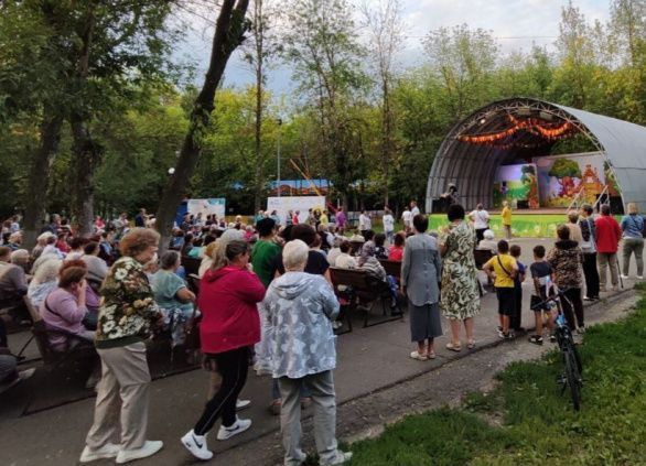 Концерт, посвященный Дню Государственного флага