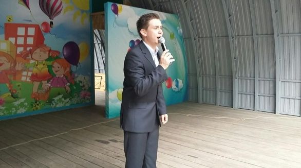Для Вас поет... Для Вас поет...