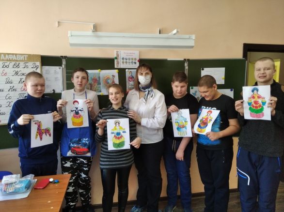 Мастер-классы "Народные промыслы" и "Русская барыня" Мастер-классы "Народные промыслы" и "Русская барыня"