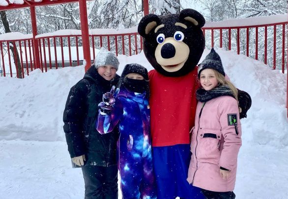 Прогулка с Мишкой по зимнему парку