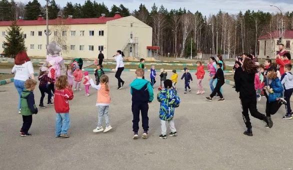 Весёлые конкурсы,  игры и хорошее настроение 