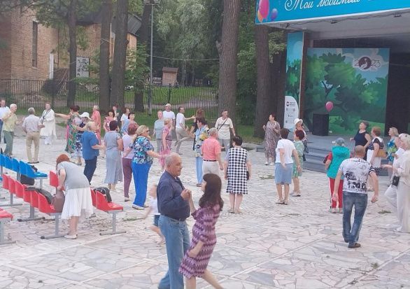 "Танцы под открытым небом" Парк Белинского