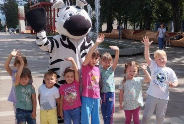 Сегодня в Парк Белинского заглянул Зебра Мартин! Сегодня в Парк Белинского заглянул Зебра Мартин!