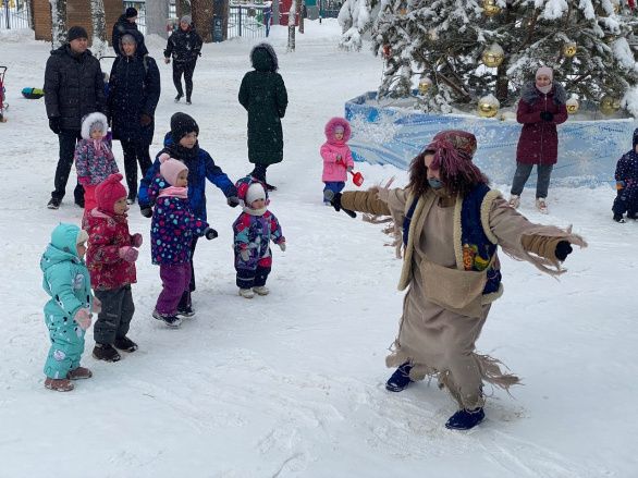 "Новогодние посиделки Бабки Ёжки"