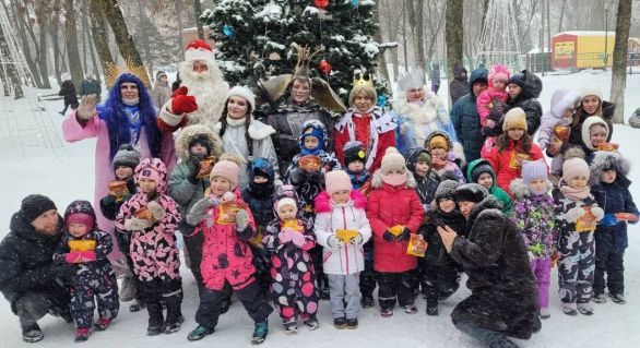 Детский парк встретил своих друзей