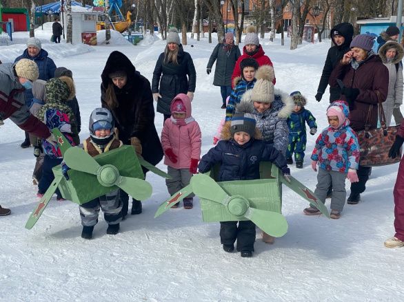 "Гордимся вами, защитники страны!"
