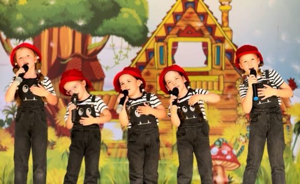 Фестиваль "Ладушки" Фестиваль "Ладушки"