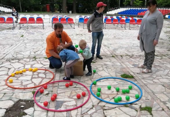 "Волшебники добра" и "В поисках потерянных сокровищ"