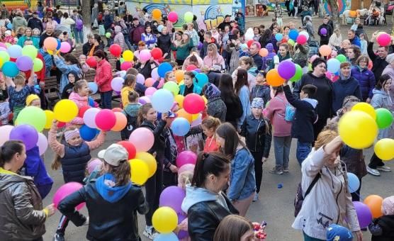 Детский парк торжественно открыл